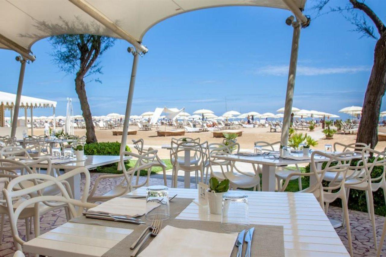 Residenza Parco Fellini Rimini Exterior foto